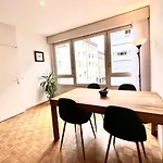 Yooneet Train Station 1Br Cozy Apartment