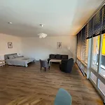 Wide, Bright And Quiet Loft