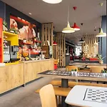 Ibis Geneve Centre Lac