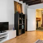 Magnifique Studio En Plein Centre De Geneve