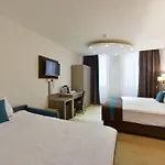 Hotel Rousseau