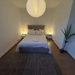 Spacious 3 Bedroom Duplex, Netflix, Remote Work