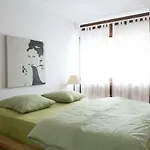 Spacious & Elegant Apartment Next To River