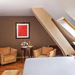 Hôtel Résidence Parc des Eaux Vives