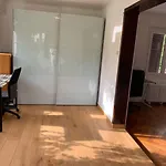 Le Grand-Saconnex Guesthouse, 5 Min Walk To Airport