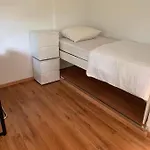 Le Grand-Saconnex Guesthouse, 5 Min Walk To Airport
