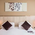Aparthotel Adagio Geneve Mont-Blanc