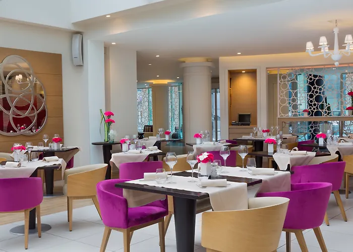 N Vy Hotel