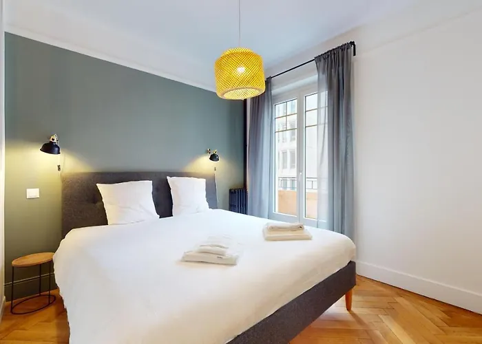 Beautiful Modern Apartment With Balcony In Geneva