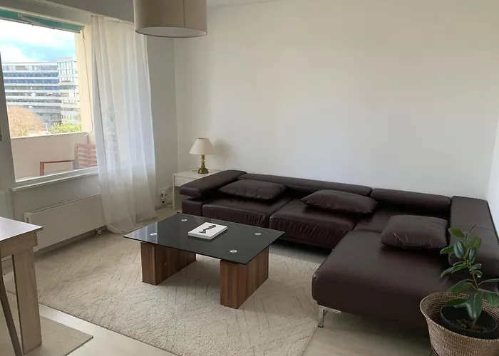 Beautiful 1-Bed Apartment Near Palexpo, Un Agencies & Diplomatic Missions