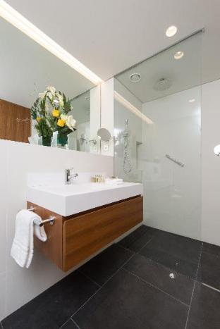 Fraser - Serviced 4*