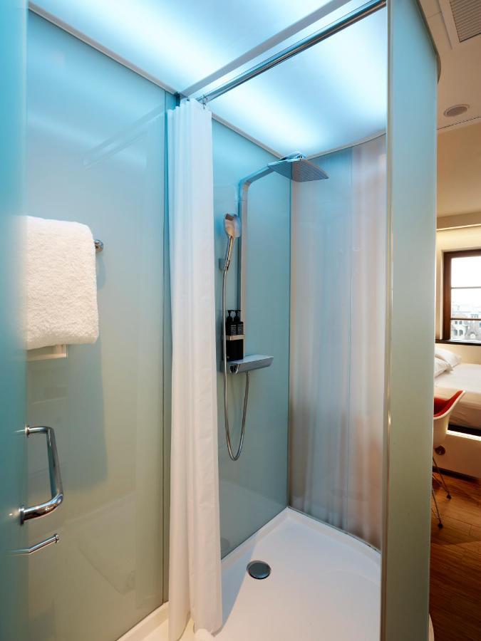 Citizenm