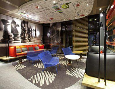 Ibis Centre Nations Hotel 3*