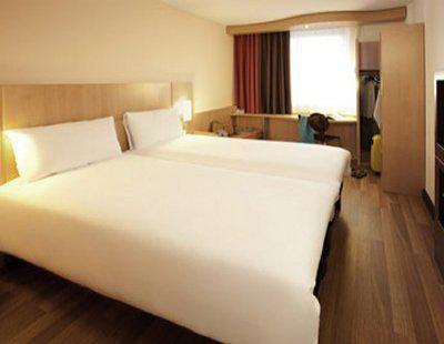 Ibis Centre Nations Hotel