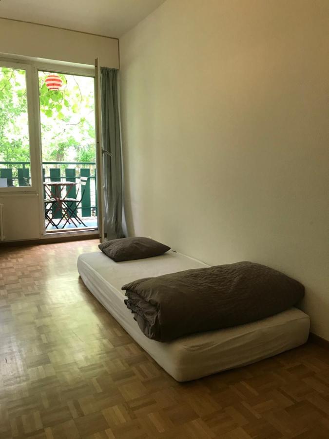 Bernex - Shared Roomate Homestay - Tramway 14 Tpg - Viarhona Genève