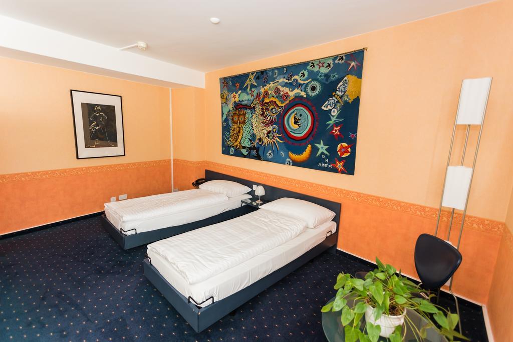 Comédie Hotel 3*
