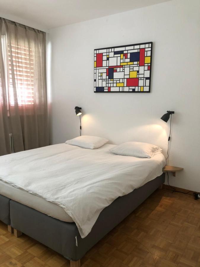2 Bedroom Flat In Heart Of Eaux-vives Genève