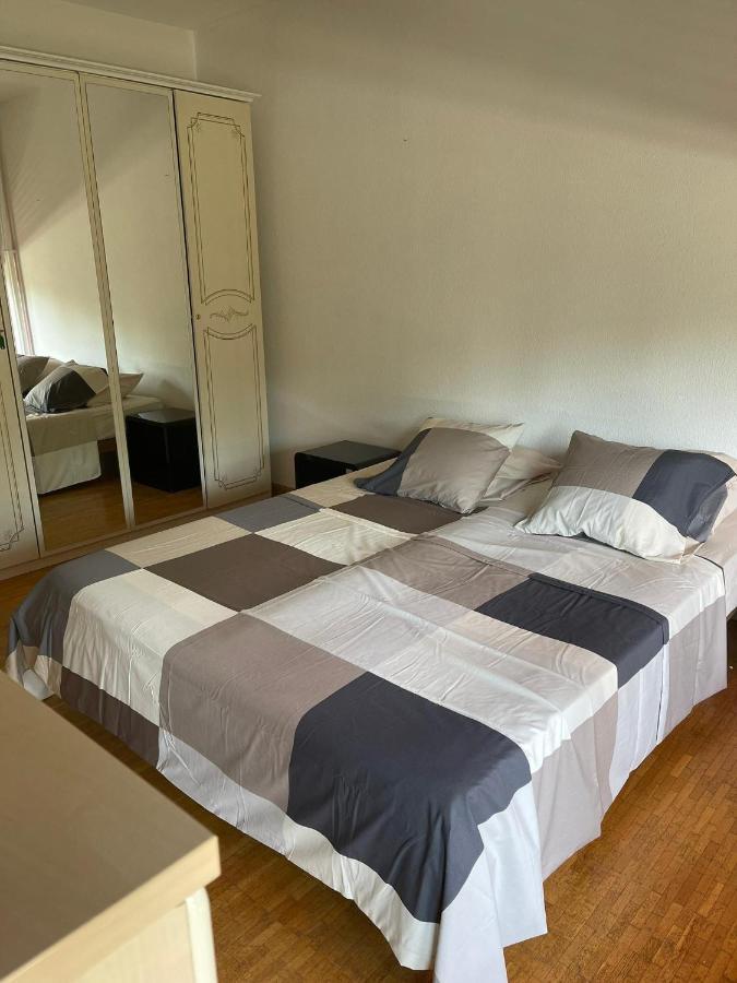 à Deux Pas Des Nations Unies Appartement