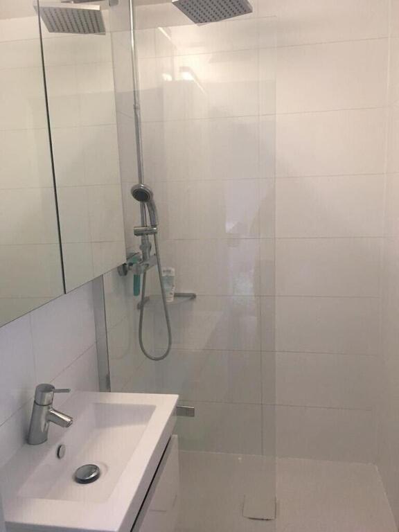 Cozy One Bedroom/studio In Center Old Town 2 Min From Lake *