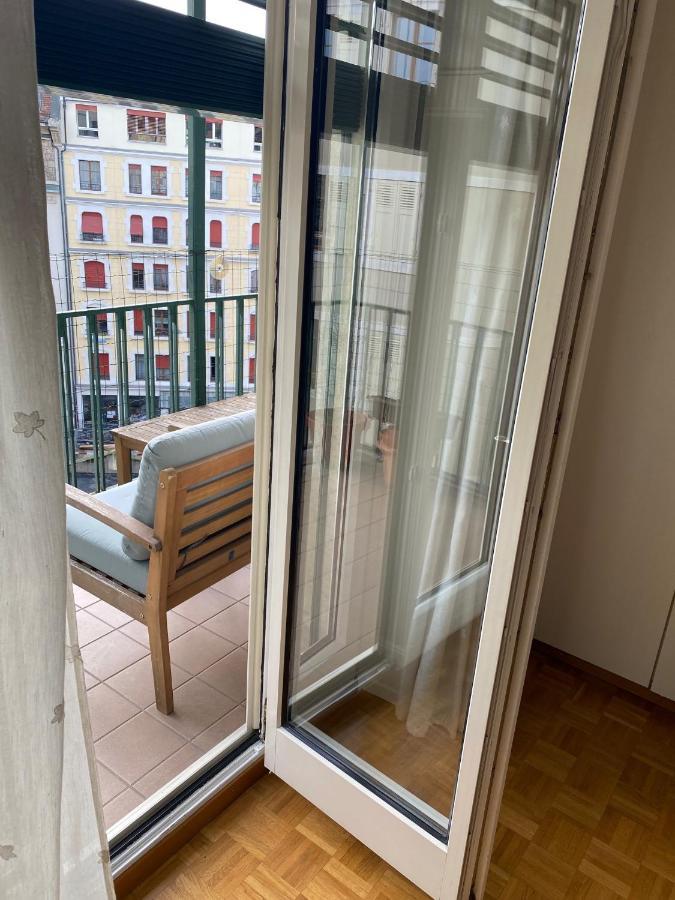 Appartement Genève, Plein Centre,belle Vue Lac, Splendide Et Grand Genève