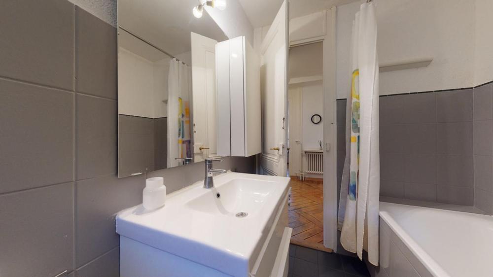 Appartement Very In Les Pâquis Close To The Famous Jet D'eau Genève
