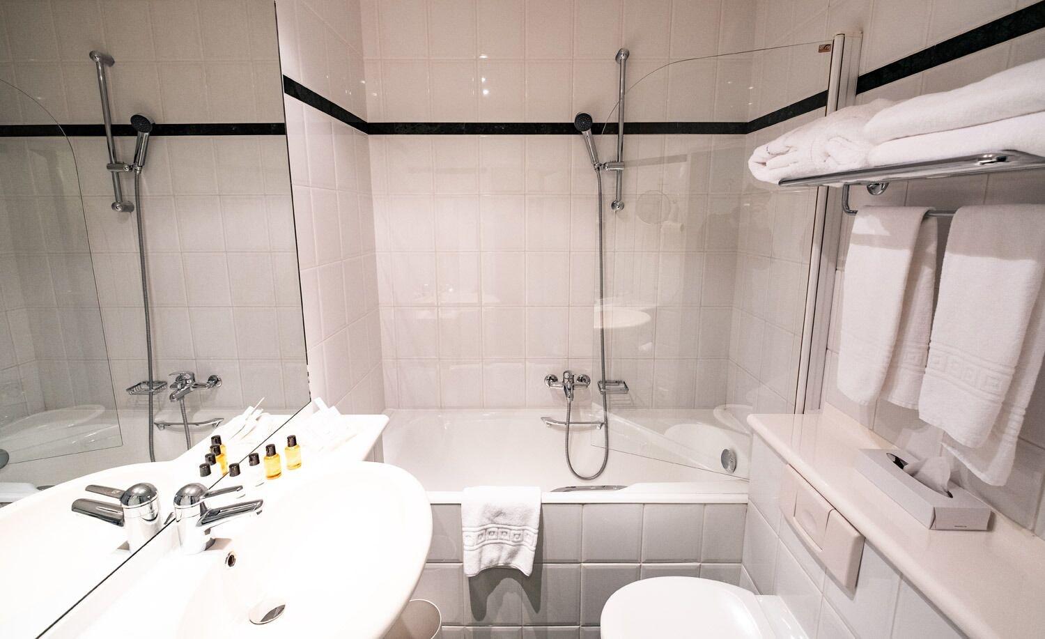 The New Midi Hotel