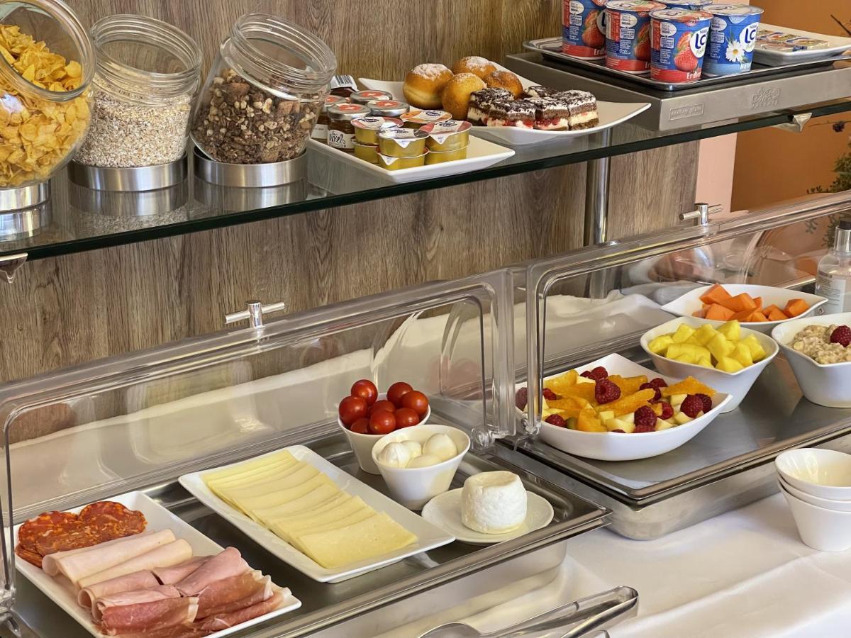 Adriatica Hotel 3*