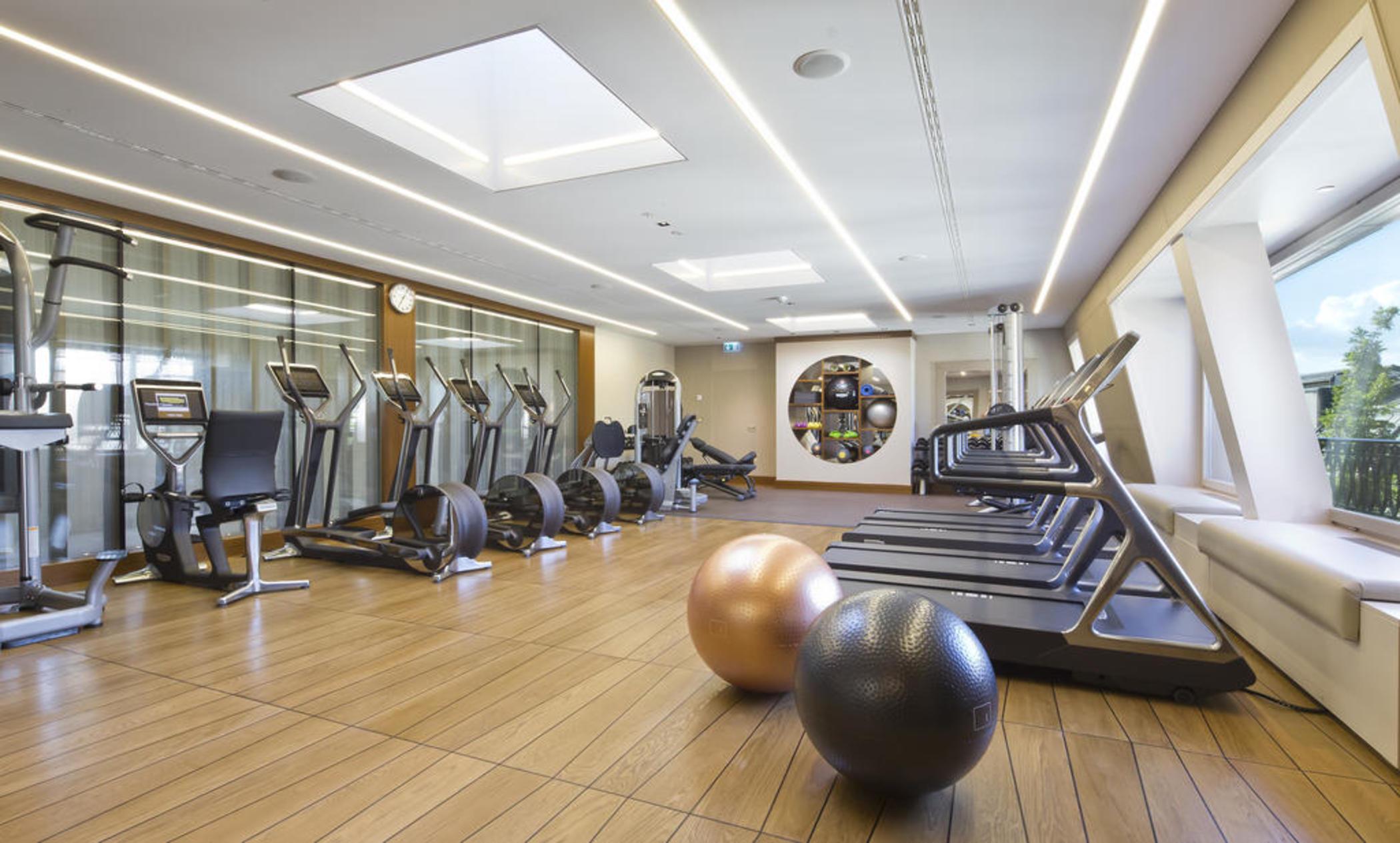 Four Seasons Des Bergues Hotel 5*