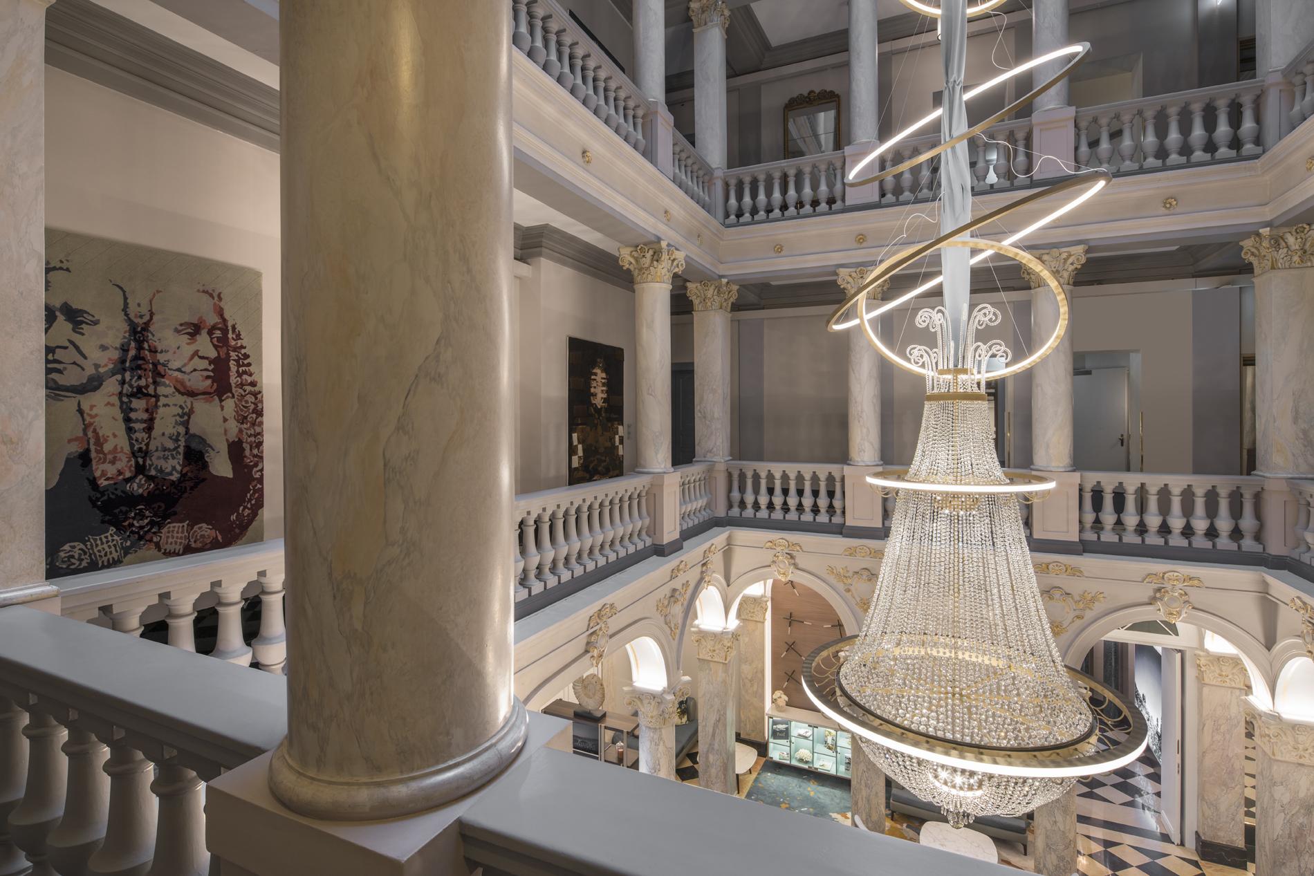 The Ritz-carlton De La Paix, Hotel
