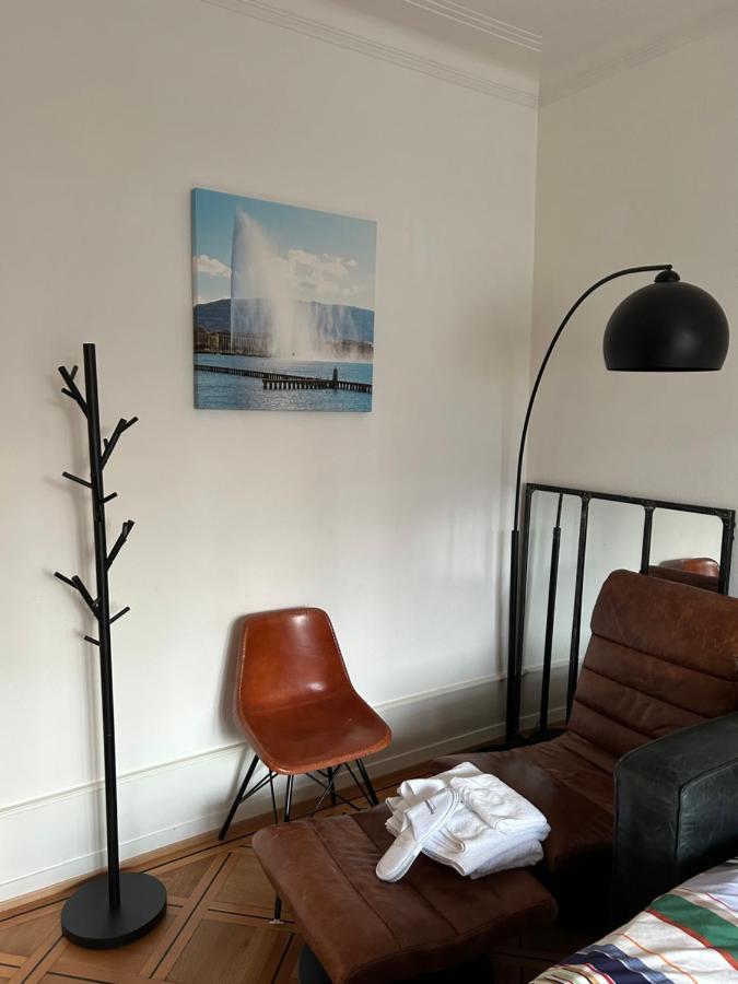 Homestay Double Bedroom & Kitchen - Perle Du Lac,