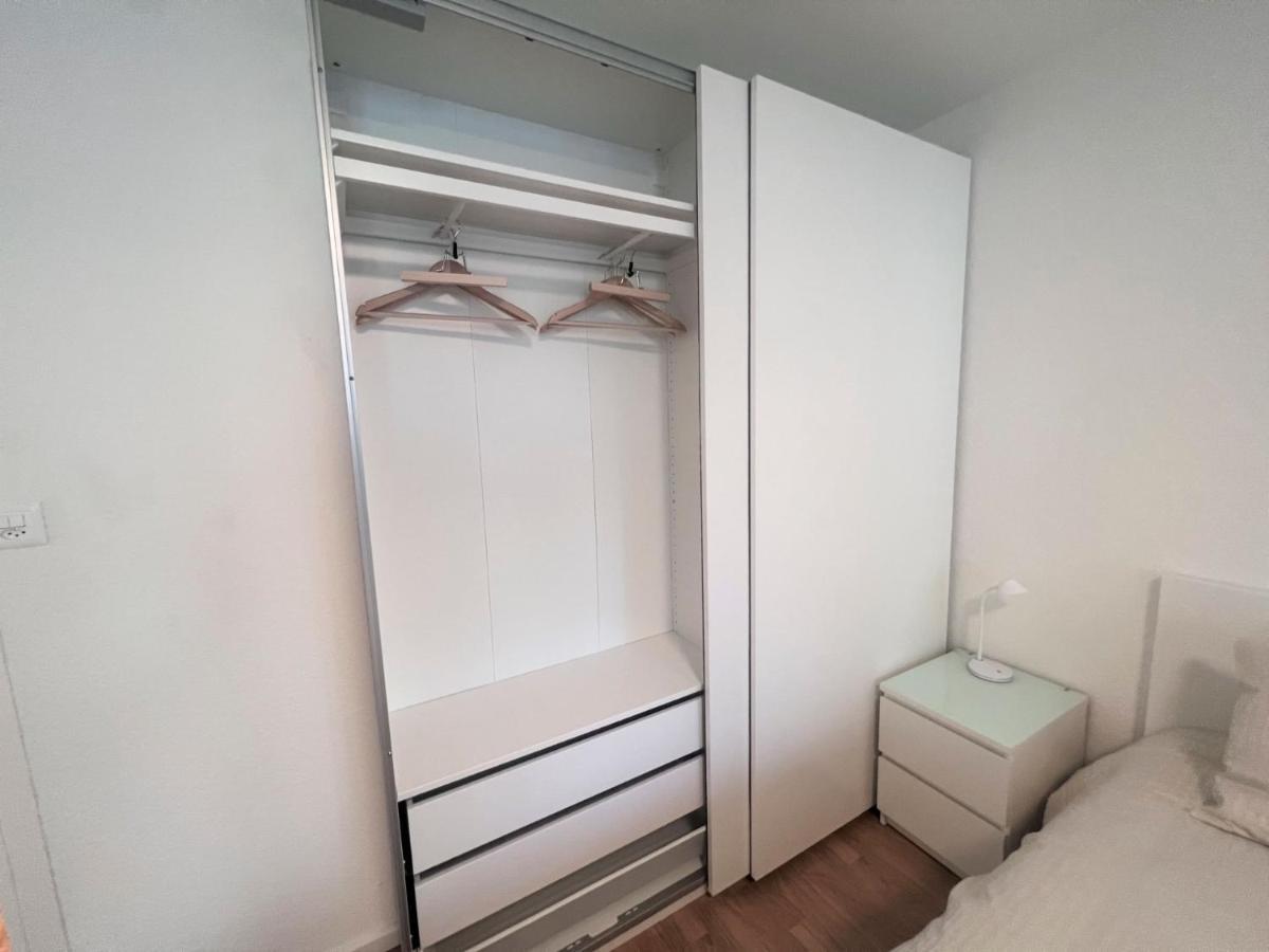 Appartement Magnifique Studio, Rue Rousseau Genève