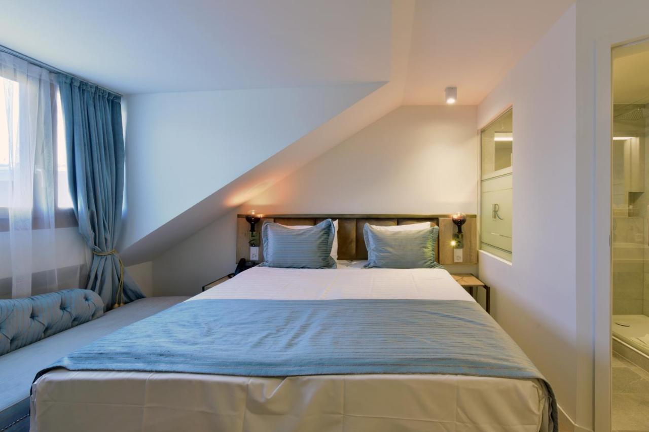 Rousseau Hotel 3*