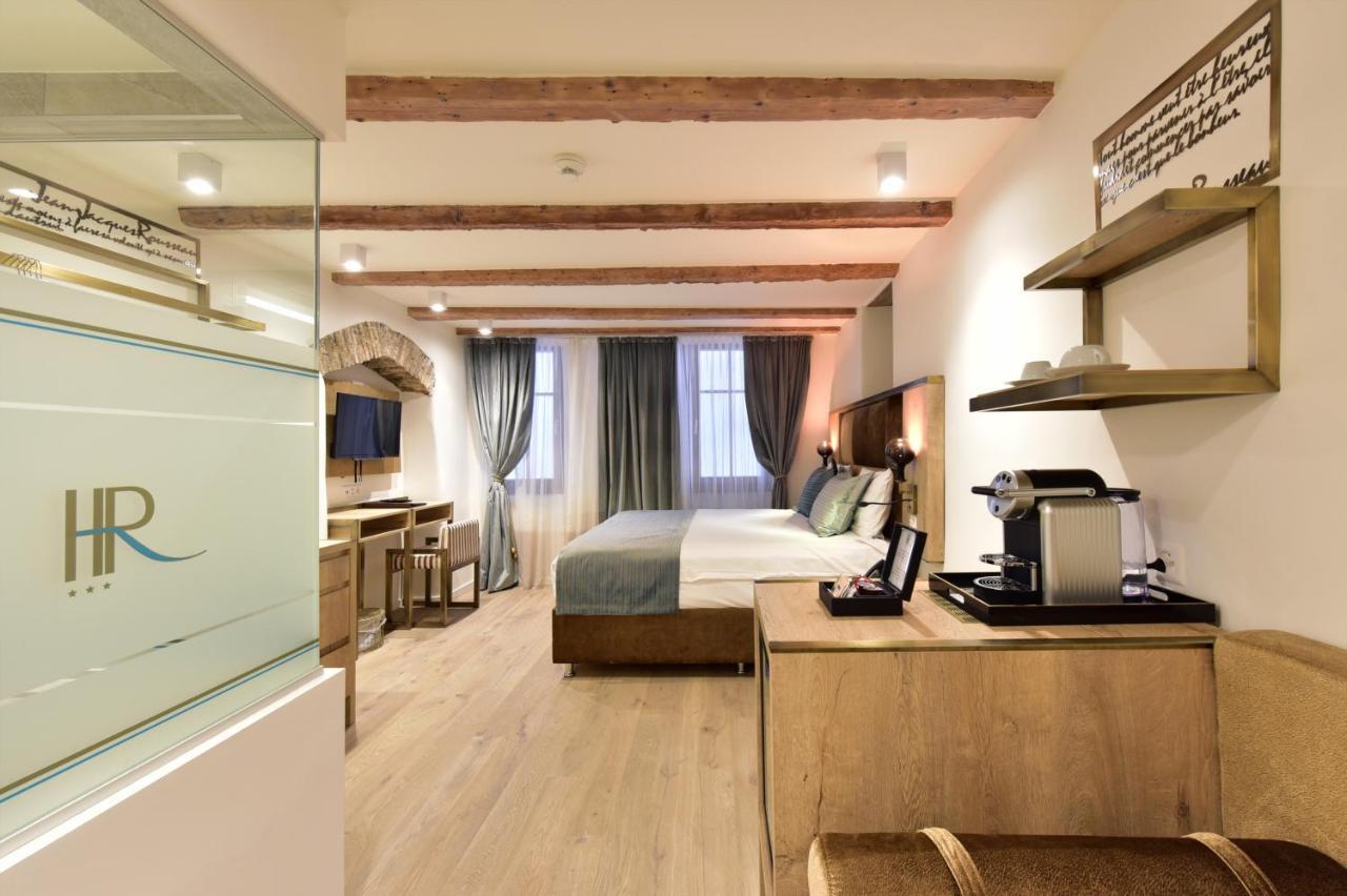 Rousseau Hotel