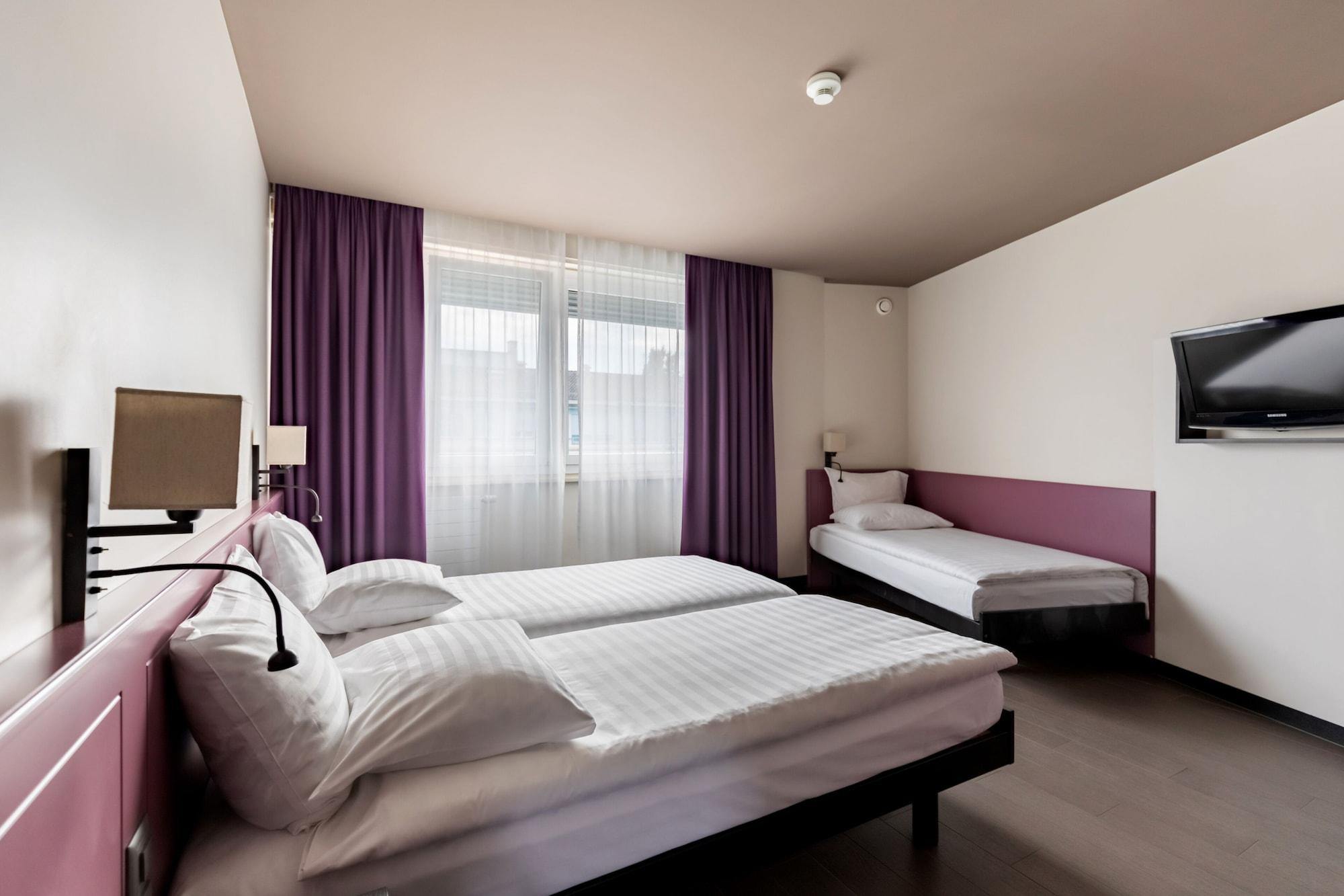 Hotel Les Nations 3*