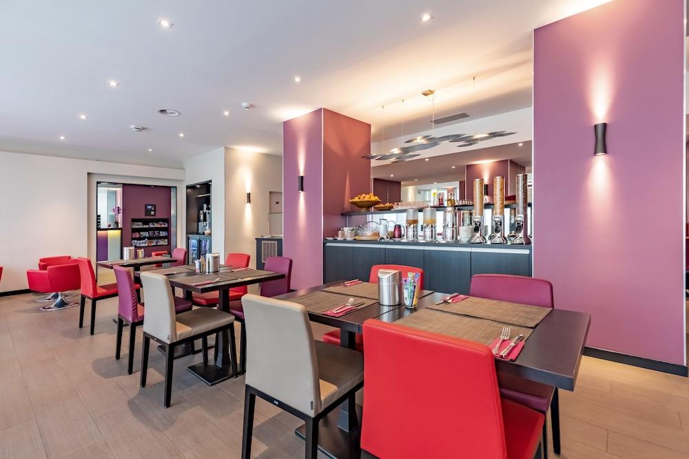 Les Nations Hotel