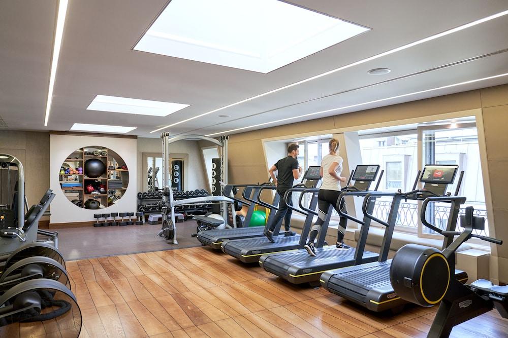 Four Seasons Des Bergues Hotel 5*