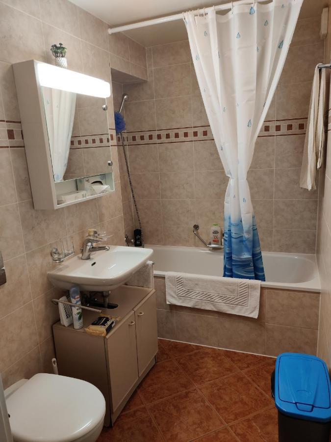 Studio With Private Bathroom