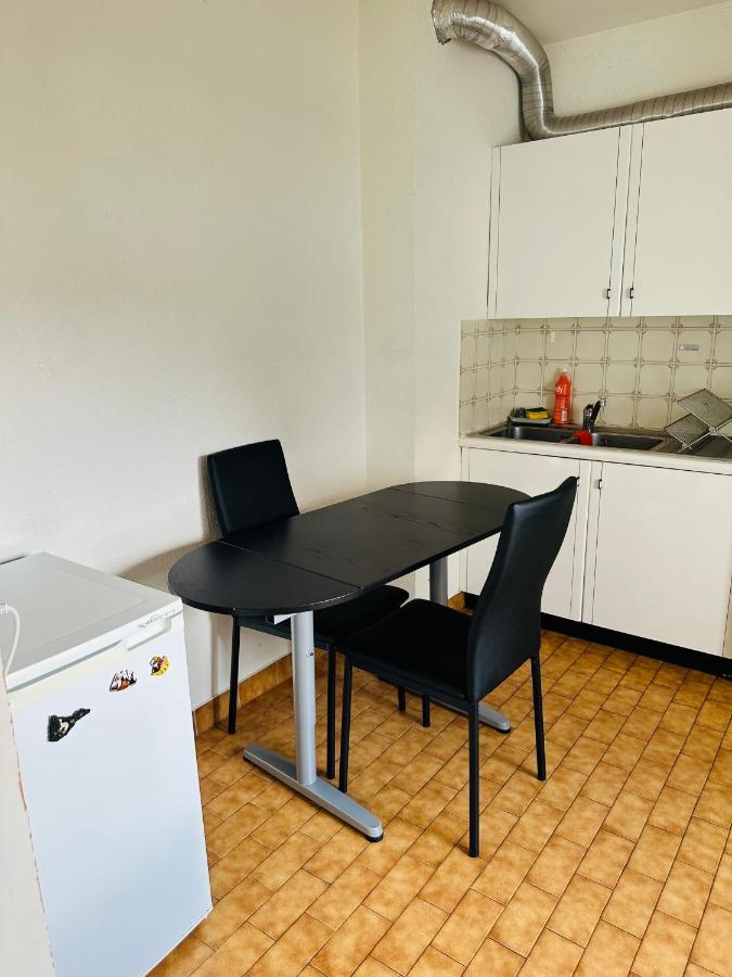 Charmant Studio Tres Accueillant Appartement *