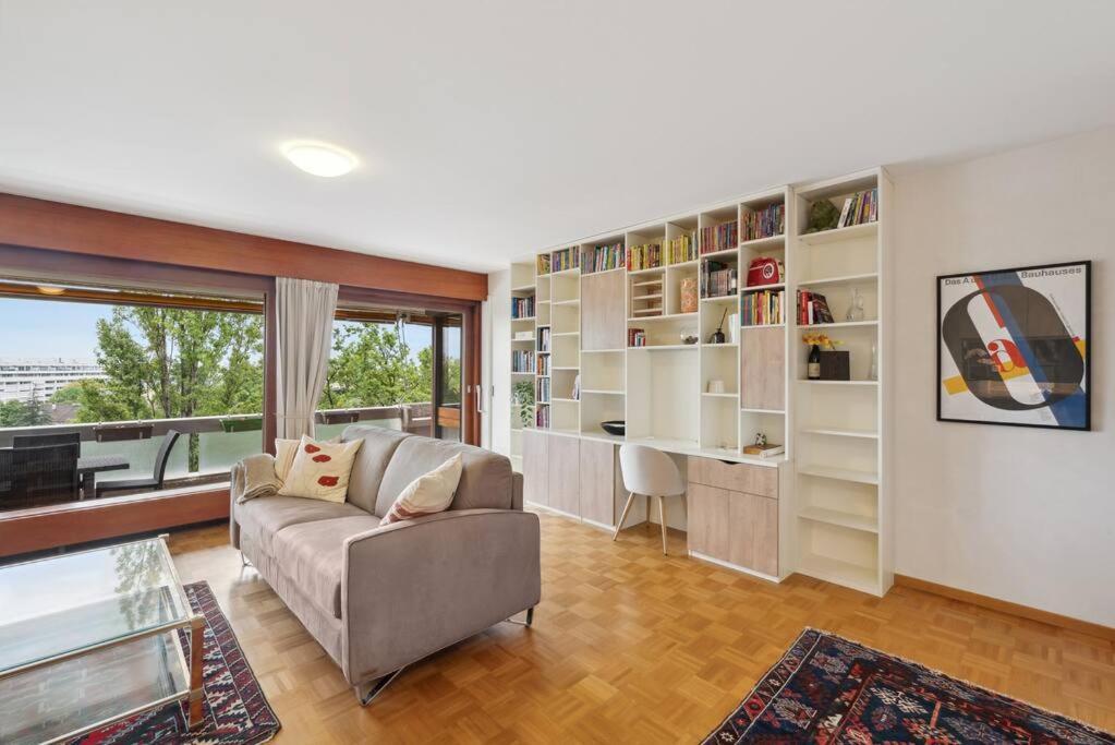 Tourelle - Moderne Dans Le Centre De Appartement *