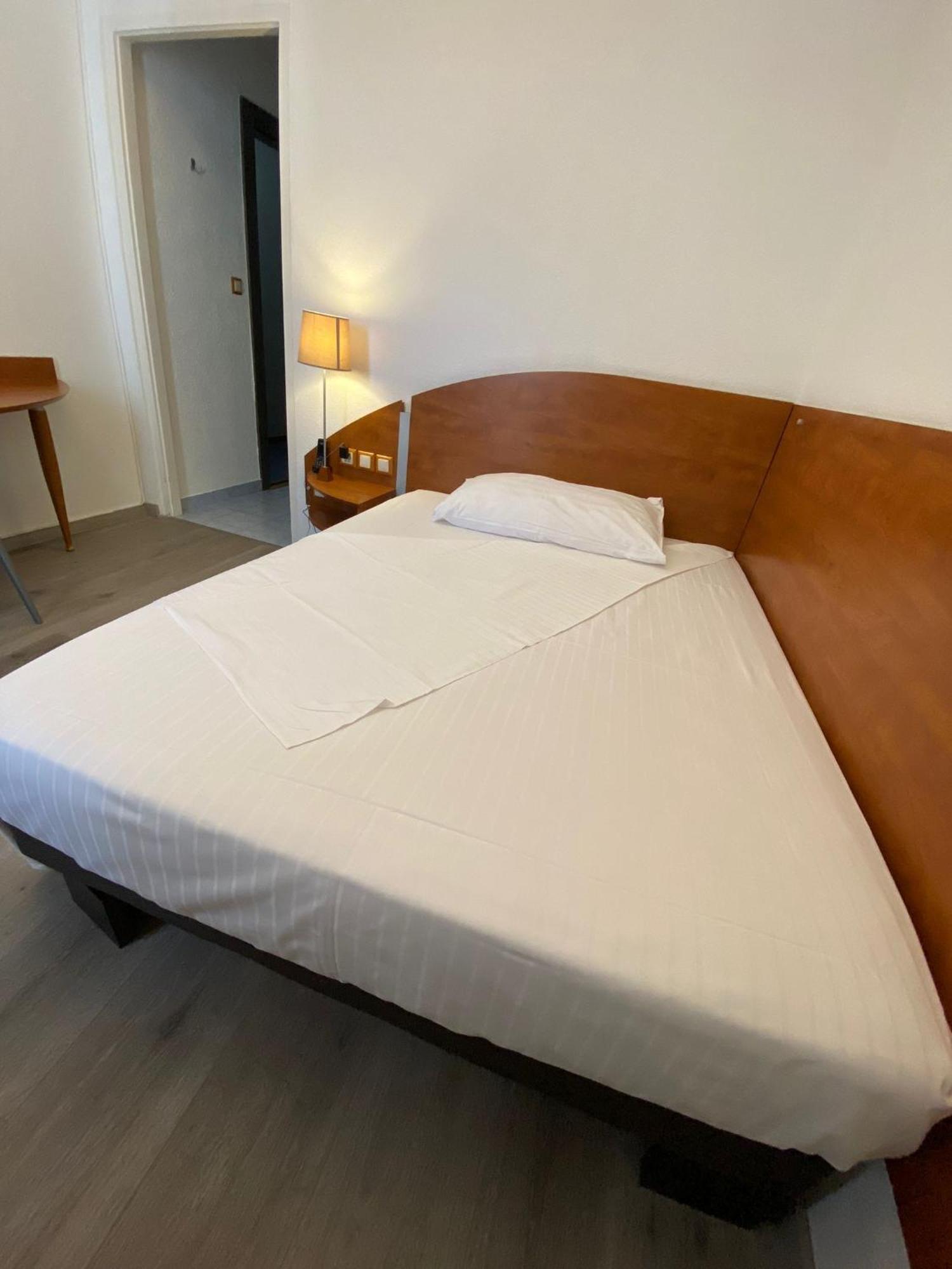 Admiral Hotel 3*