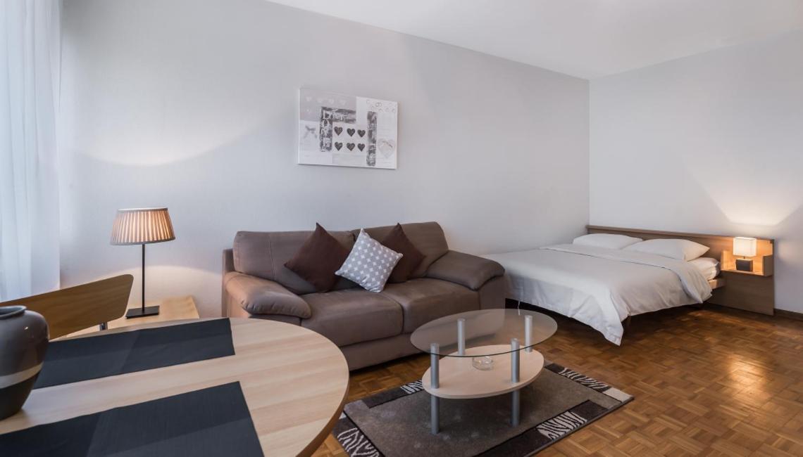 Athenee 36 By Homenhancement Apartamento *