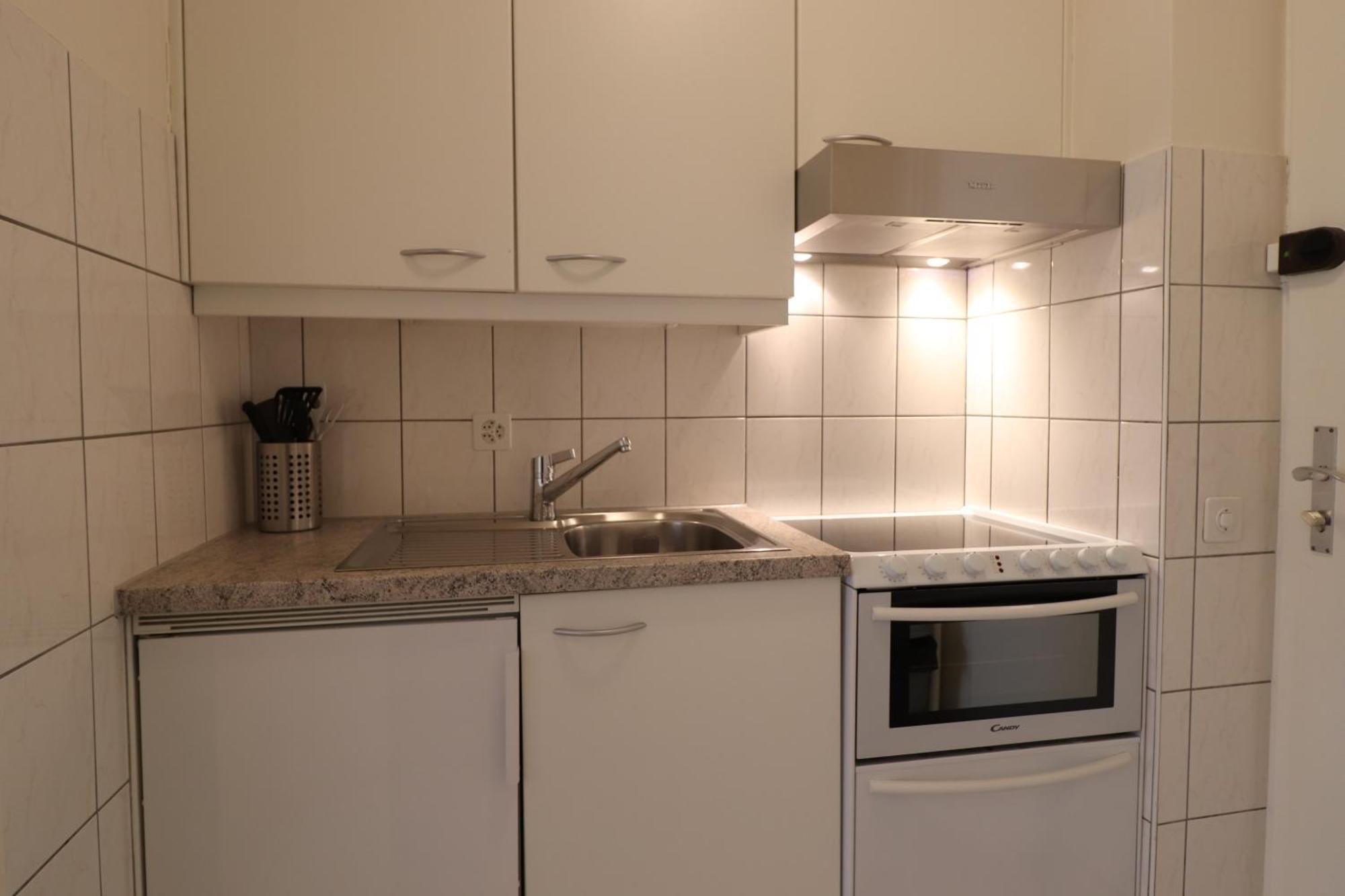 Athenee 36 By Homenhancement Appartement