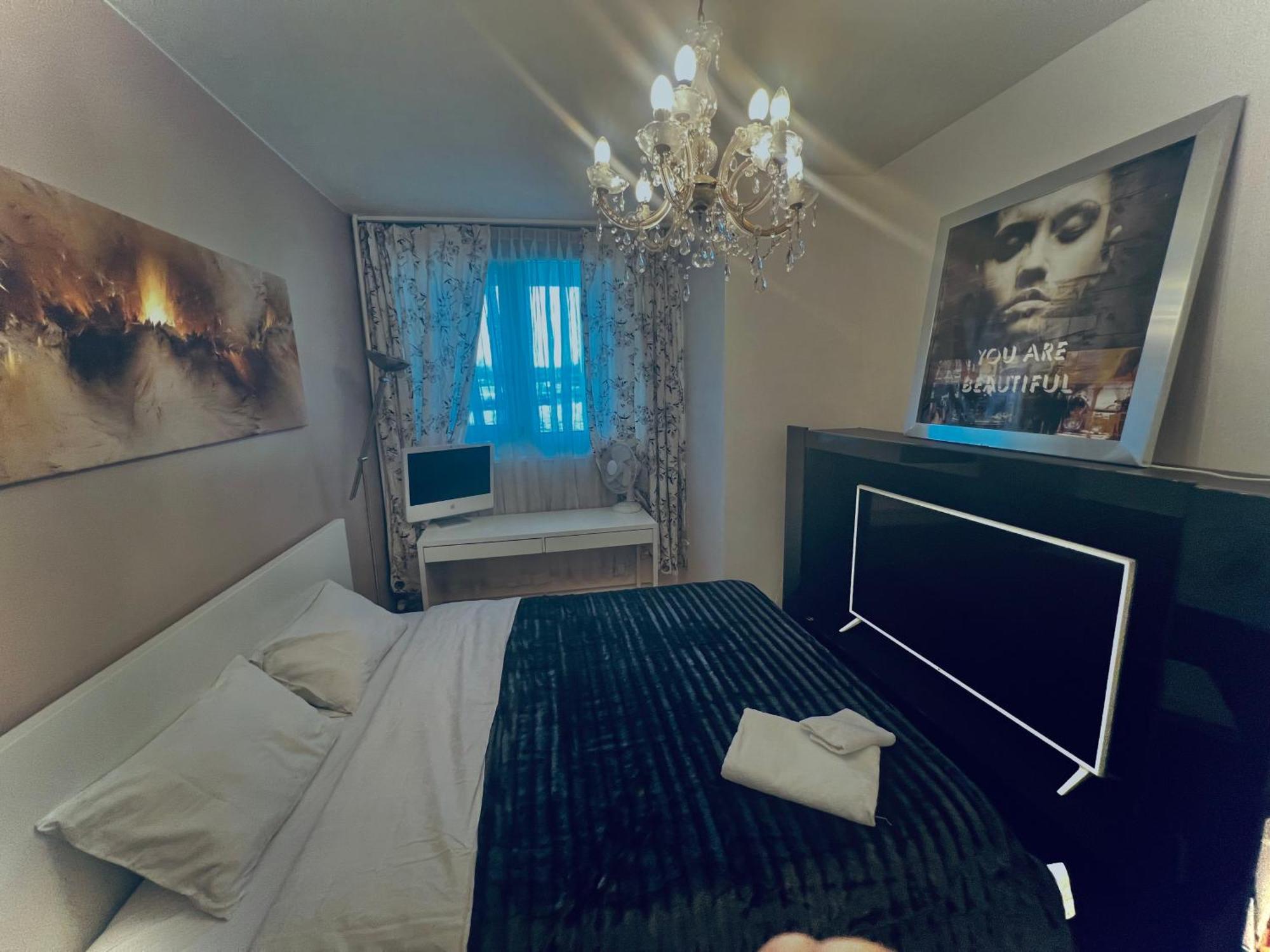 Séjour chez l'habitant Chambre Confortable Disponible A