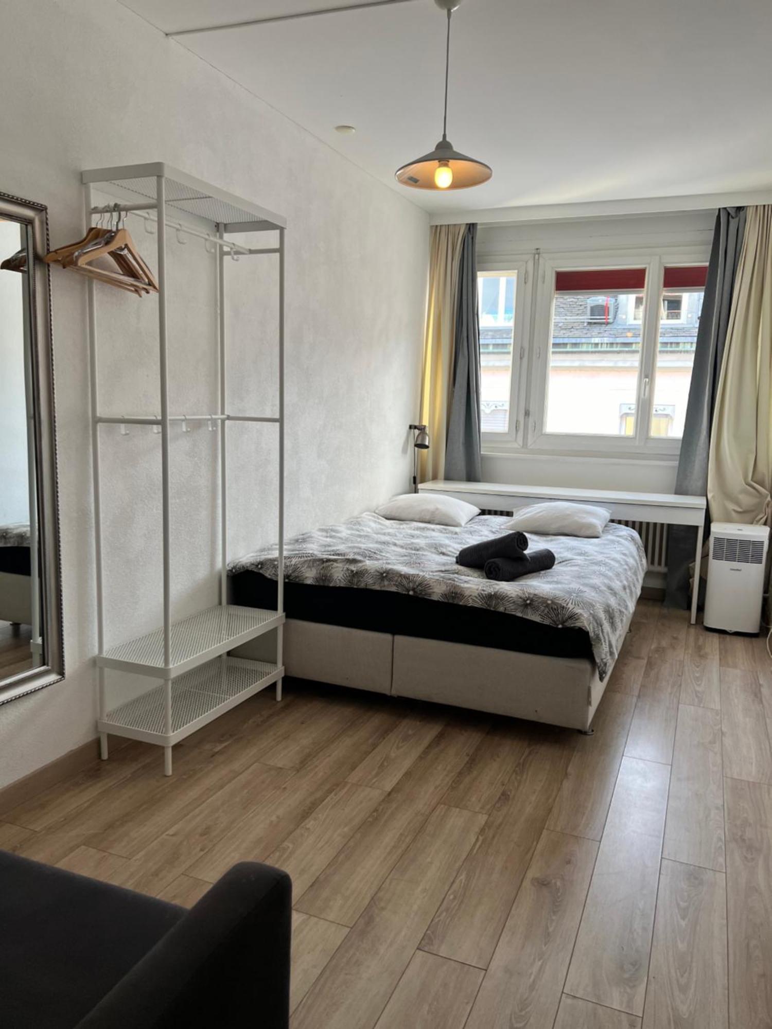 Cool & 2 Bedroom In Heart Of Eaux-vives * Genève
