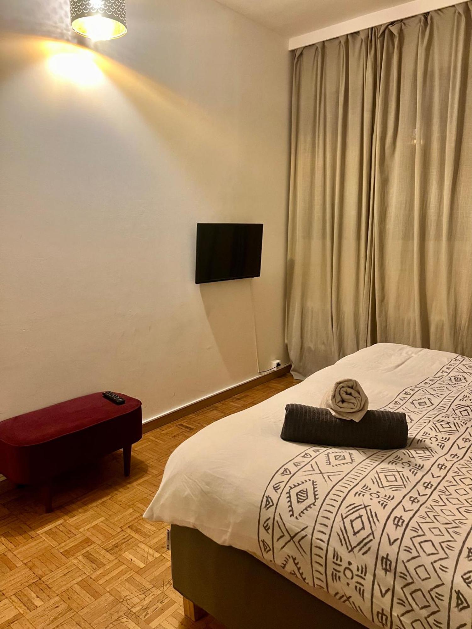 2 Bedroom Flat In Heart Of Eaux-vives Appartement Genève