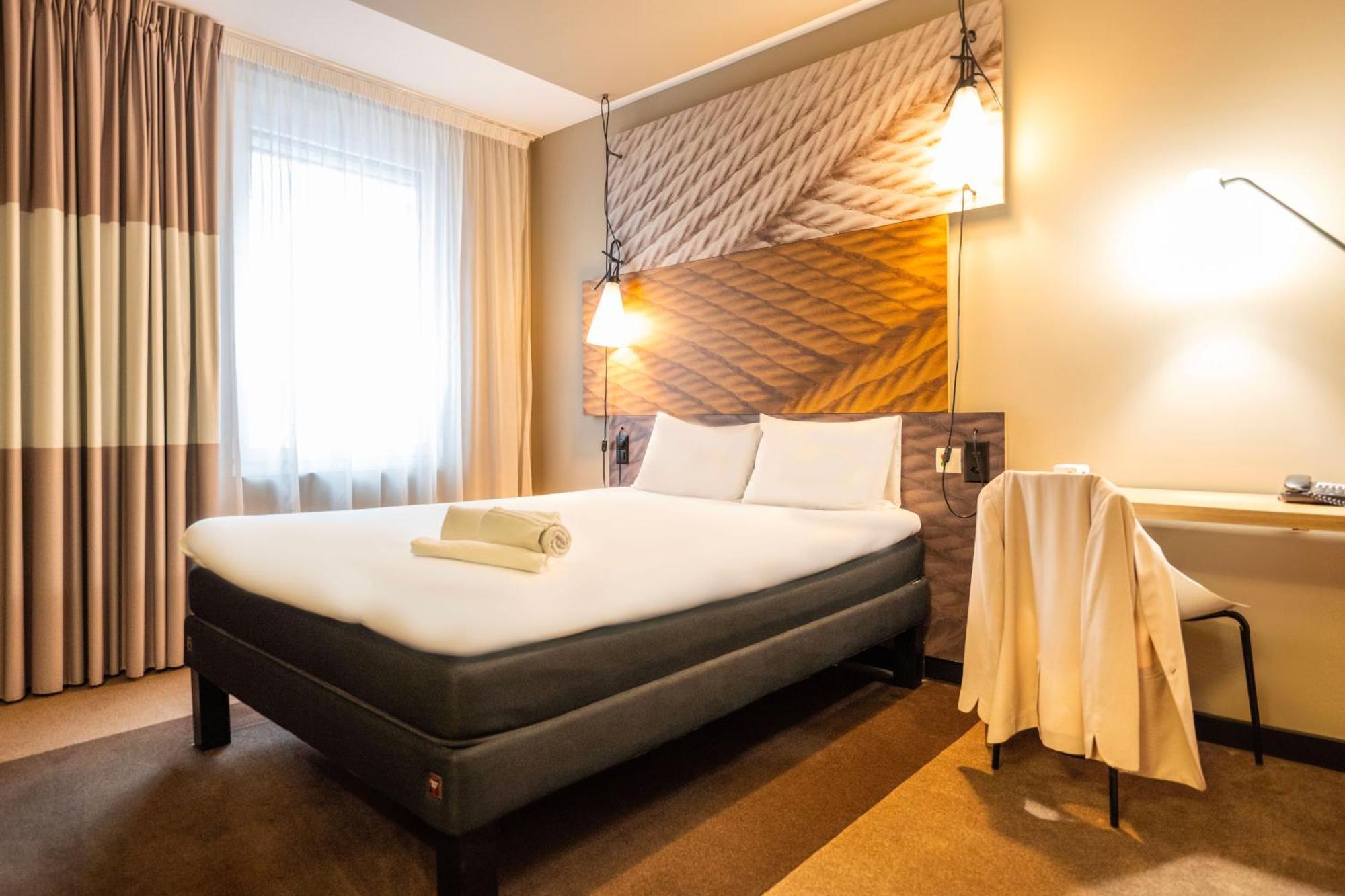 Ibis Centre Hotel 3*