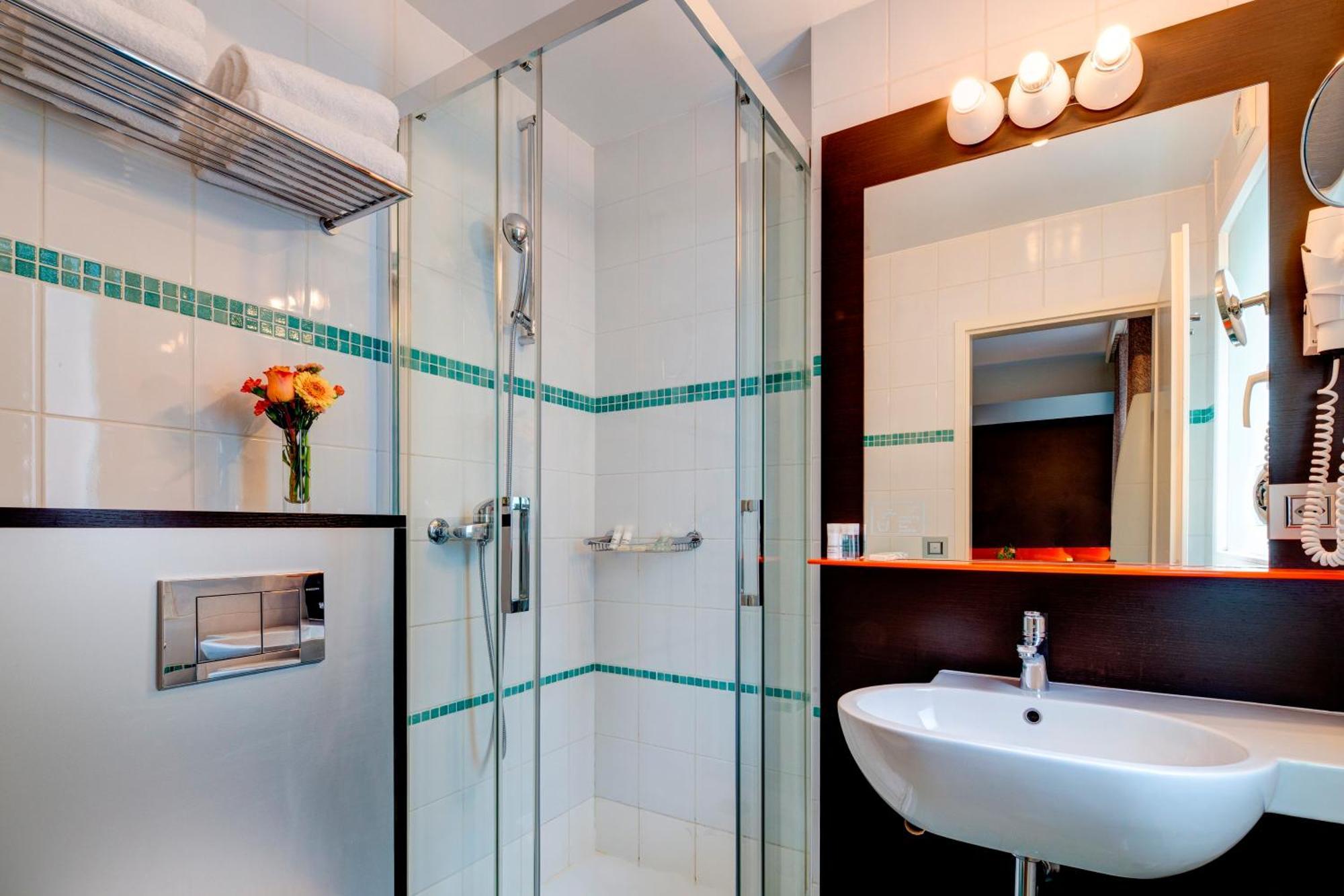 Hotel Design F6 Geneva