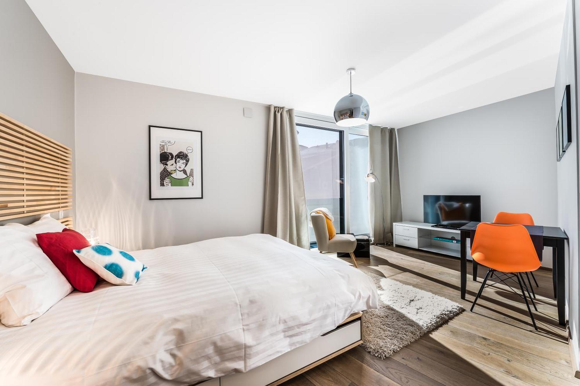 Noirettes 24-7 Keyless Entry By Homenhancement Apartment