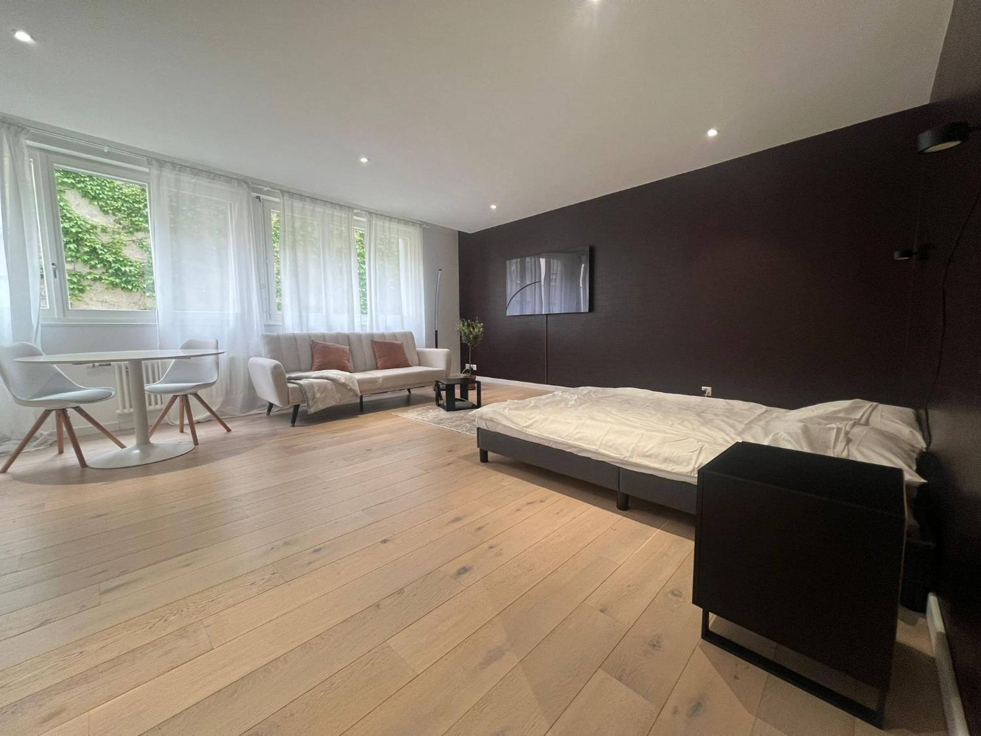 Newly Renovated Eaux Vives Charlie Thornton