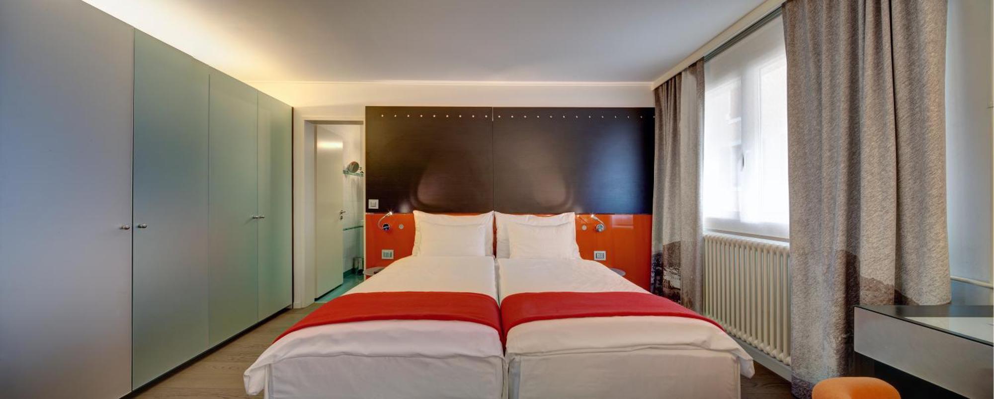 Design F6 Hotel